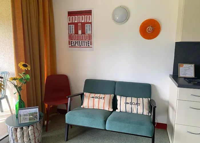 Hosta Piscine Vue Montagnes *